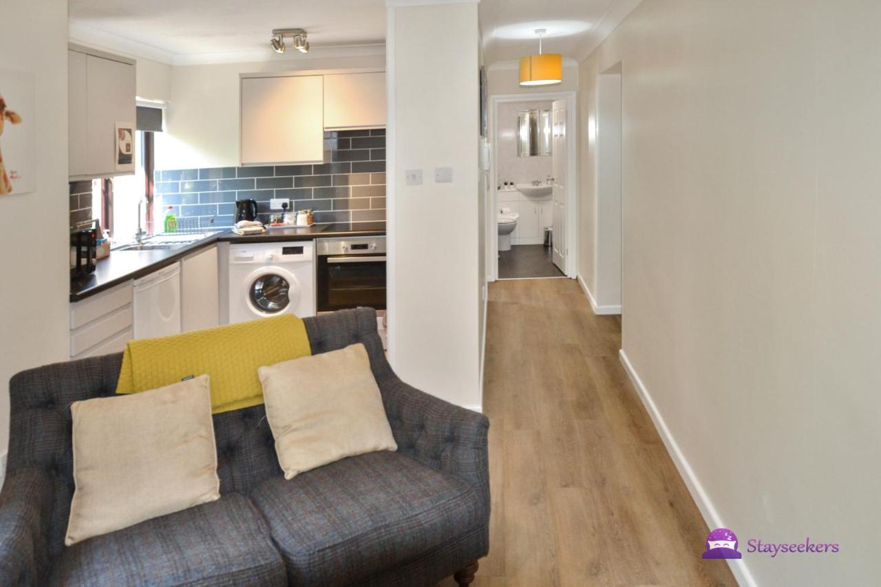 Station 1 Bed Apartment - Stayseekers ソールズベリー エクステリア 写真
